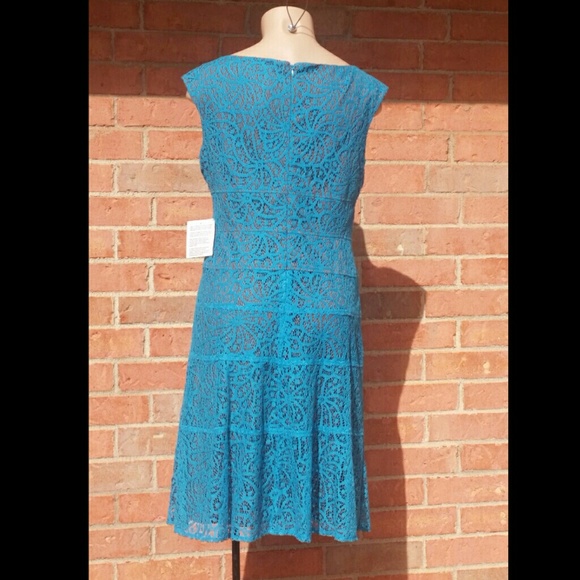 Teal turquoise mykonos lace v-neck sleeveless - Picture 3 of 9